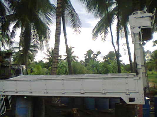 ขายกระบะ 6ล้อ ยาว4.50เมตรกว้าง2.15คัชซีเที่ยม70ซ.ม ขาย20,000บาท