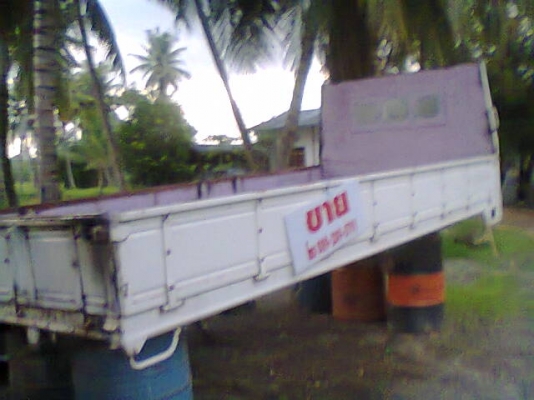 ขายกระบะ 6ล้อ ยาว4.50เมตรกว้าง2.15คัชซีเที่ยม70ซ.ม ขาย20,000บาท