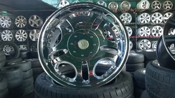 ขายล้อใหม่ขอบ18 6รูชุดละ11500