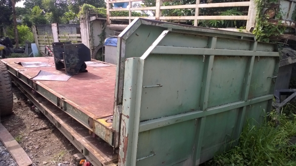 ขายพื้นเรียบ10ล้อของPANUS..สภาพสวย...ดี...มีตัวล็อคตู้..ยกลงจาก HINO195