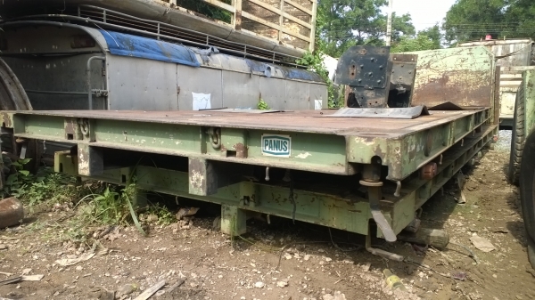 ขายพื้นเรียบ10ล้อของPANUS..สภาพสวย...ดี...มีตัวล็อคตู้..ยกลงจาก HINO195