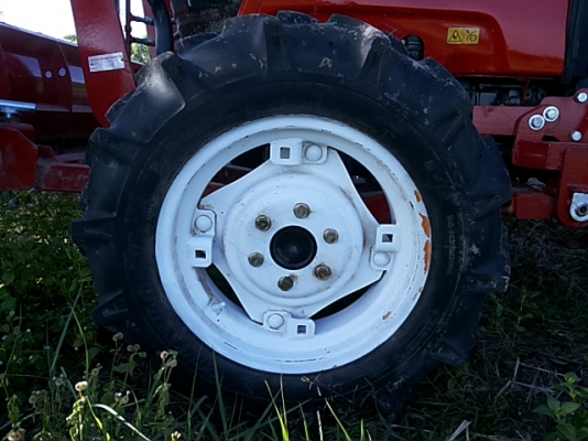 ยันม่าร์ 45 แรง 696 ชม.สภาพรถใหม่ เอกสารพร้อมโอนครับ