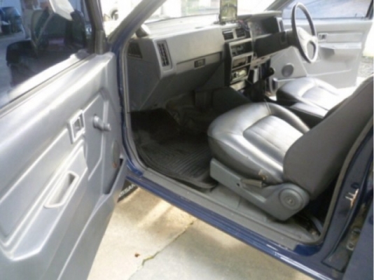 ขายรถครอบครัว นิสสันแวน 5 ประตู พวงมาลัยเพาเวอร์แท้