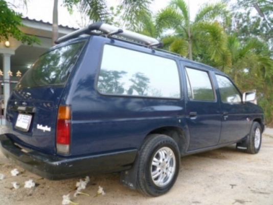 ขายรถครอบครัว นิสสันแวน 5 ประตู พวงมาลัยเพาเวอร์แท้