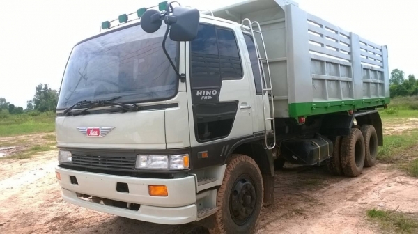 ขาย 10 ล้อดั้ม 2 เพลา FM3H เครื่องเดิม HO7D 195 HP เกียร์เดิม สโลว์เดิม คัสซีสวยตลอดเส้น แอร์เย็นฉ่ำ ยางเต็ม ทะเบียนพร้อมโอนครับ