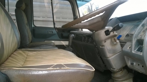 ขาย 10 ล้อดั้ม 2 เพลา FM3H เครื่องเดิม HO7D 195 HP เกียร์เดิม สโลว์เดิม คัสซีสวยตลอดเส้น แอร์เย็นฉ่ำ ยางเต็ม ทะเบียนพร้อมโอนครับ