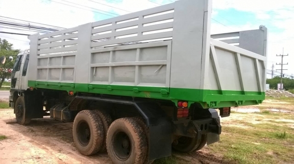 ขาย 10 ล้อดั้ม 2 เพลา FM3H เครื่องเดิม HO7D 195 HP เกียร์เดิม สโลว์เดิม คัสซีสวยตลอดเส้น แอร์เย็นฉ่ำ ยางเต็ม ทะเบียนพร้อมโอนครับ