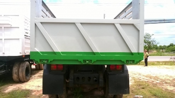 ขาย 10 ล้อดั้ม 2 เพลา FM3H เครื่องเดิม HO7D 195 HP เกียร์เดิม สโลว์เดิม คัสซีสวยตลอดเส้น แอร์เย็นฉ่ำ ยางเต็ม ทะเบียนพร้อมโอนครับ