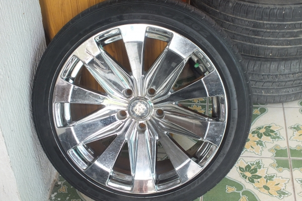 ขายล้อขอบ 18 ใส่vigo ครบชุด ยางดอกเต็ม สวยทั้งสี่ชุด