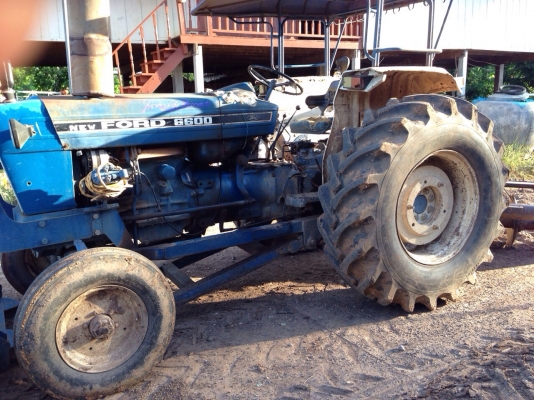 ขายFORD 7700 พร้อมอุปกรณ์ ดันหน้า+ผาน7