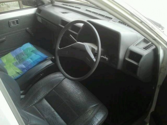 ขายรถบ้าน NISSAN SUNNY FF 1.3 ปี 1989 สีขาว สภาพนางฟ้า ราคาถูก