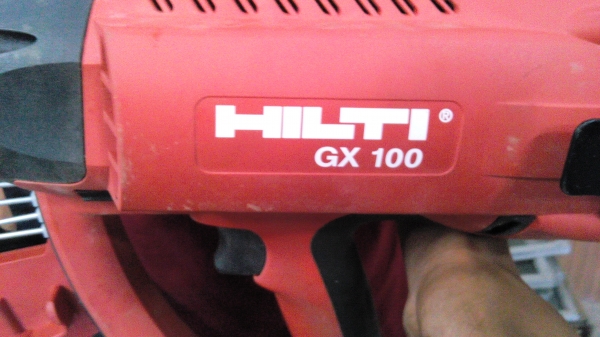 (มี VDO)เครื่องยิงตะปูยี่ห้อ HILTI รุ่น GX 100 แบบพกพาใช้แก็สหลอดไม่ใช้ไฟฟ้าหรือสายลม ใช้ยิงคอนกรีตได้เลย