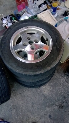 ขายล้อแม็ก13"พร้อมยาง ปี2012สภาพสวยพร้อมใช้ ขายถูกด่วนๆ3800