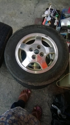 ขายล้อแม็ก13"พร้อมยาง ปี2012สภาพสวยพร้อมใช้ ขายถูกด่วนๆ3800