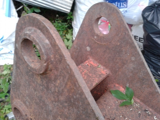 หัวกระแทก (หัวใหญ่) ใส่แมคโค ยิงระบบลม สภาพดี  พร้อมใช้งาน