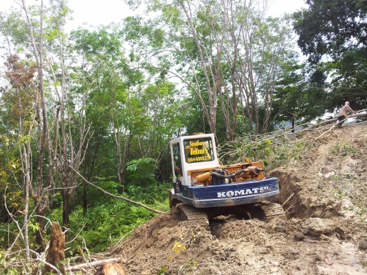 KOMATSU PC80-3 รถทำงานอยู่ทุกวันครับตามสภาพ KOMATSU PC80-3 รถทำงานอยู่ทุกวันครับตามสภาพ