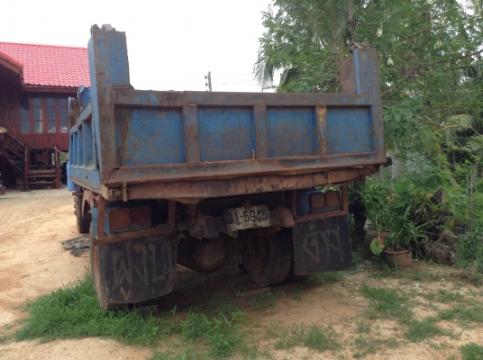 ขาย 6 ล้อดั้มหัวยาว เครื่อง 6BF1 185 แรงม้า คัสซีสวย เฟืองท้าย FUSO พวงมาลัยพาวเวอร์ กระจกมีใส่ให้ ทะเบียนชุดโอนครบครับ