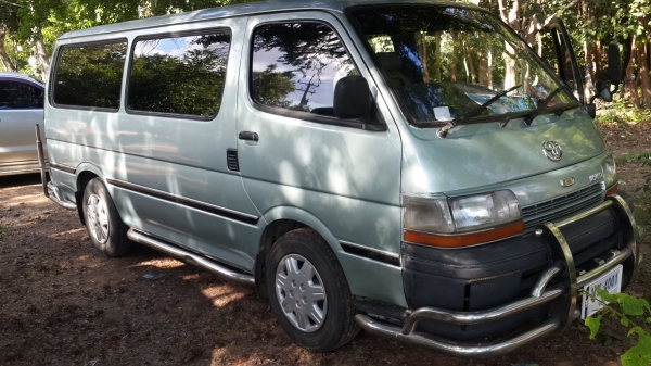 ขายรถตู้หัวจรวด TOYOTA ปลายปี36 สภาพพร้อมใช้งาน แอร์เย็น เครื่องดี สภาพดี