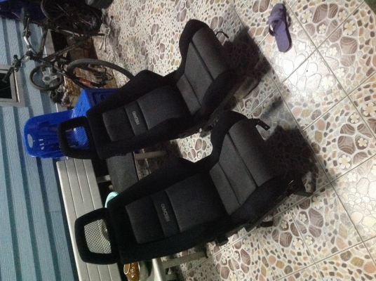 ขาย recaro หัวตะข่าย สภาพสวย ปีกไม่ล้ม ผ้าเดิม รางพร้อม