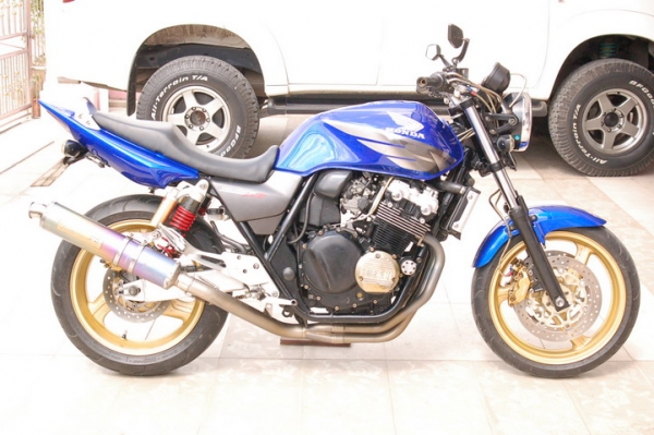 ---ขาย CB400 TEC3 2oo6 สภาพนางฟ้า สวยสุดของแต่งเต็มลำ---