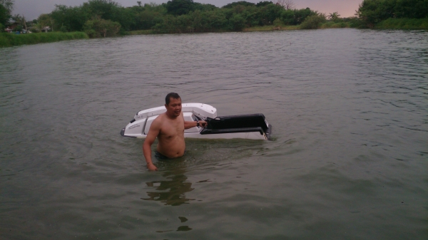 ขายเรือยืน Kawasaki 550 สภาพดี เล่นได้เลย.. 2 หมื่น