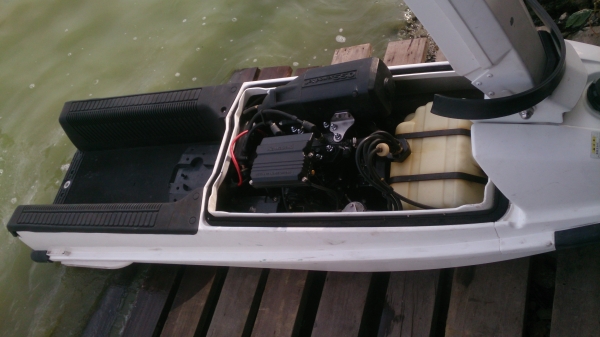 ขายเรือยืน Kawasaki 550 สภาพดี เล่นได้เลย.. 2 หมื่น