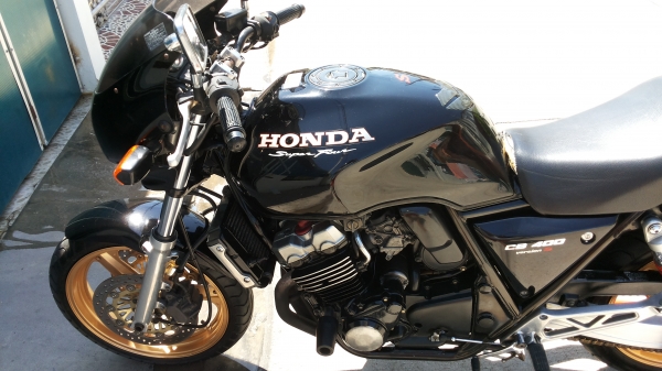 ขาย Cb400 Vs.R ทะเบียนโอนนอก 85000 ขาย Cb400 Vs.R ทะเบียนโอนนอก 85000