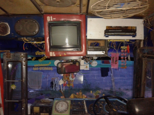 ขายรถบัส 420,000 สนใจต่อรองได้ครับ ขายรถบัส 420,000 สนใจต่อรองได้ครับ