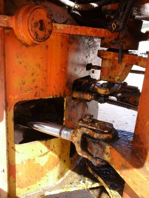 รถตักเลี้ยวเอว KOMATSU 510 รถพร้อมใช้...สภาพดี..