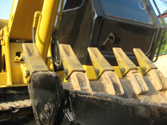 รถขุดKATO HD 250 V2 รถขุดKATO HD 250 V2