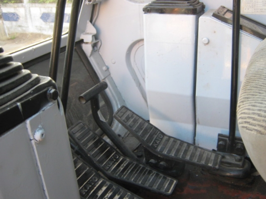 รถขุดKATO HD 250 V2 รถขุดKATO HD 250 V2