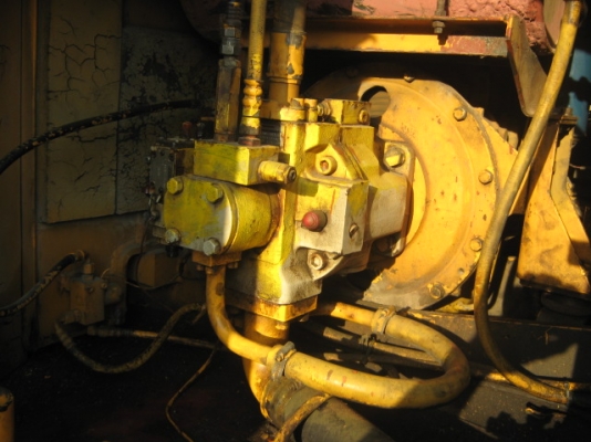 รถขุดKATO HD 250 V2 รถขุดKATO HD 250 V2