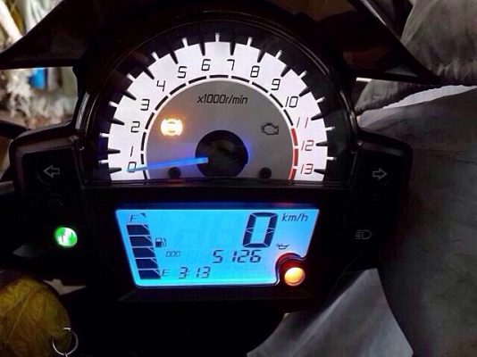 ขายด่วน er6n ปี 2013 วิ่งน้อย รถบ้าน