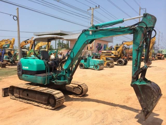ขายรถแบคโฮ KOMATSU PC 40-8 เครื่องยนตร์ 4 สูบ นำเข้าจากญี่ปุ่น มีVDOการทำงานครับ ขายรถแบคโฮ KOMATSU PC 40-8 เครื่องยนตร์ 4 สูบ นำเข้าจากญี่ปุ่น มีVDOการทำงานครับ