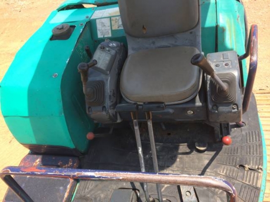 ขายรถแบคโฮ KOMATSU PC 40-8 เครื่องยนตร์ 4 สูบ นำเข้าจากญี่ปุ่น มีVDOการทำงานครับ ขายรถแบคโฮ KOMATSU PC 40-8 เครื่องยนตร์ 4 สูบ นำเข้าจากญี่ปุ่น มีVDOการทำงานครับ