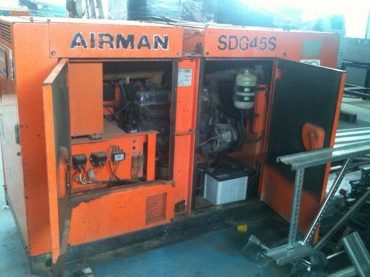 เครื่องกำเนิดไฟฟ้าดีเซล ยี่ห้อ AIRMAN มีตู้ครอบเก็บเสียง ขนาด 37/45 kva (stanby power) 240,000 บาท ต่อรองราคากันได้นะคะ