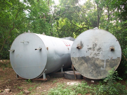 ขายถัง20000ลิตร หนา6มิล สภาพดีมีฐานล่าง พร้อมอุปกรณ์ปล่อยน้ำปราคา85000บาทสนใจติดต่อ0878488252