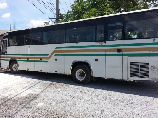 ขายตู้รถบัสแอร์ ชุดเบาะ ชุดแอร์ ทีวี เครื่องเสียง ราคาต่อรองได้