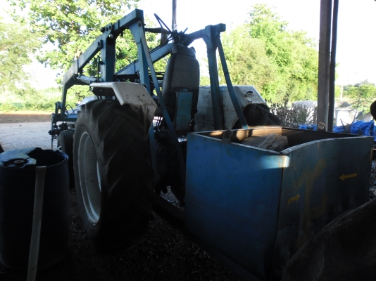 ขายรถคีบอ้อยราคา  350,000 บาท