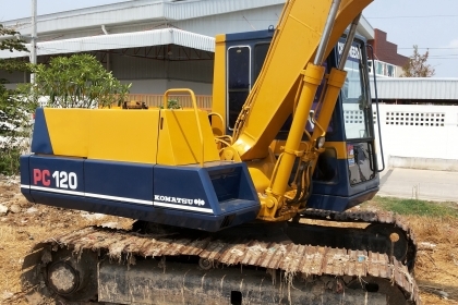 pc 100-3 เครื่องเดิม ปั้มเดิม บูมอามไม่มีปะ ช่วงล่างสวย