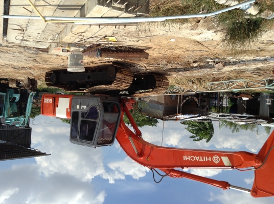 ขายด่วนแบคโฮฮิตาชิEX200-2สภาพพร้อมใช้ครับ