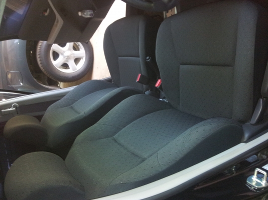 ขาย ยารีส ปี13 รถ เกียร์ออโต้ ผู้หญิงใช้ มือเดียว รถสวยมากสภาพนางฟ้า ขาย ยารีส ปี13 รถ เกียร์ออโต้ ผู้หญิงใช้ มือเดียว รถสวยมากสภาพนางฟ้า