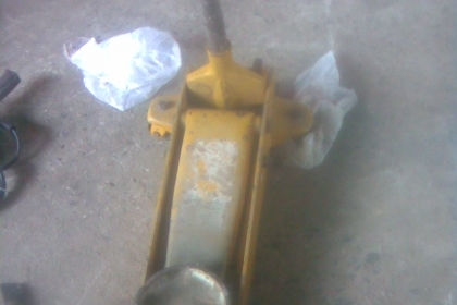 แม่แรงตะเข้ 3 ตันสภาพเดิมๆครับขนาด  3  ตันครับสวยๆครับตัวนี้  ราคานี้คุ้มมากครับ