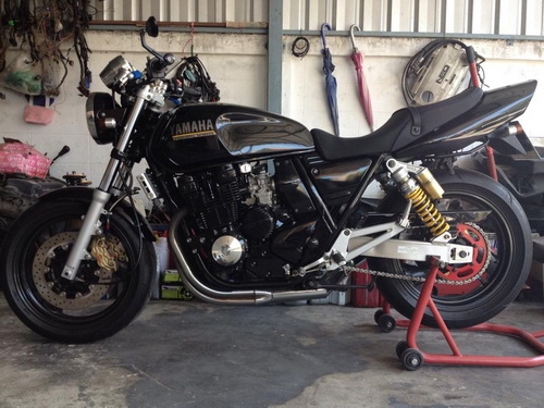>>> Yamaha XJR 400 Y.98 <<< >>> Yamaha XJR 400 Y.98 <<<