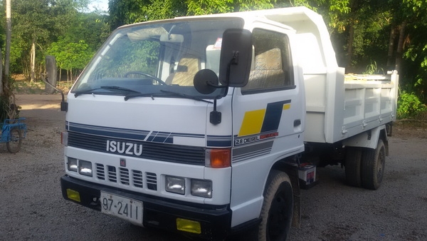 ขายรถ6ล้อดั้มNKRเครื่อง110สวยๆ พร้อมใช้งาน เจ้าของขายเอง ขายรถ6ล้อดั้มNKRเครื่อง110สวยๆ พร้อมใช้งาน เจ้าของขายเอง