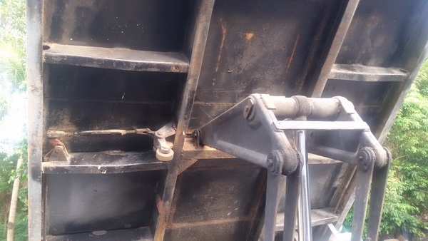 ขายรถ6ล้อดั้มNKRเครื่อง110สวยๆ พร้อมใช้งาน เจ้าของขายเอง ขายรถ6ล้อดั้มNKRเครื่อง110สวยๆ พร้อมใช้งาน เจ้าของขายเอง