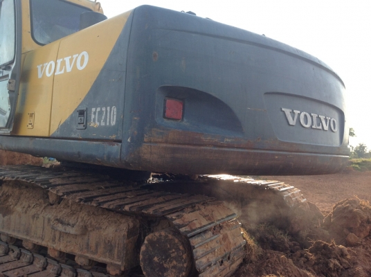 ขายรถตักแม็คโค วอลโว่210 ช่วงล่างดี เอกสารอินวอยซ์ เครื่องดี ไฟฟ้าเต็ม เอวดี บูมสวย