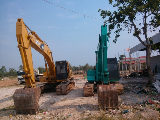 ขายCAT E200B 490,000 ใส่เครื่อง6D16 terbo 0895770265