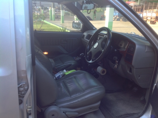 isuzu advanture 3000 4WD สนใจติดต่อ 0918070020 เอ็กซ์ คับ เจ้าของขายเอง