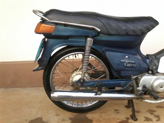 ขายฮอนด้าคัสต้อมทะเบียนพร้อมโอนภาษีขาดปี 47 เครื่องเดิมแห้งๆเบาะเหล็กเดิมโรงงานขาย 6500 บาท